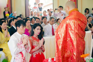 Lễ Hằng Thuận trao chữ “Nhẫn” vào tim mỗi người