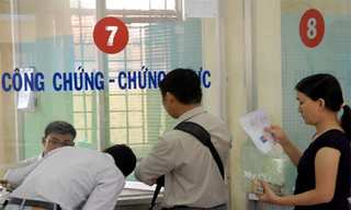 Chứng thực chữ ký trong giấy bán, cho, tặng xe