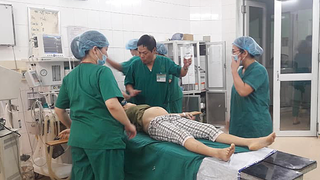 Chửa trên vết mổ đẻ cũ, thai phụ bị vỡ tử cung