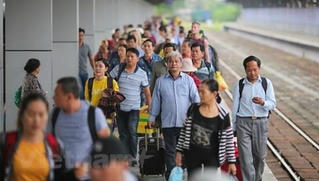 Bổ sung thêm một ngày nghỉ lễ: Thời điểm nào là thích hợp?