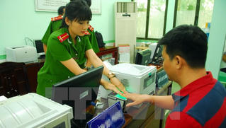 Tôi đi đổi chứng minh thư nhân dân