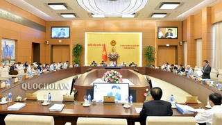 Trình bày dự án Bộ luật lao động (sửa đổi) tại phiên họp 34 UBTVQH