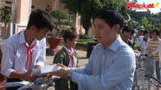 “Chung tay xóa nghèo pháp luật về biên giới, biển đảo 2019” tại Kiên Giang - Hành trình của yêu thương trọn vẹn