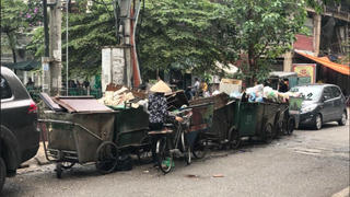 Ba Đình, Hà Nội: Người dân kêu cứu vì bãi tập kết rác thải gây ô nhiễm