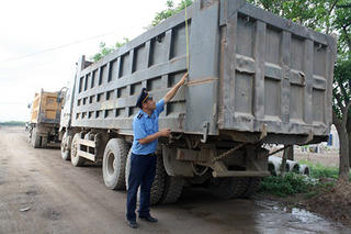 Mở đợt cao điểm xử lý vi phạm cơi nới thùng xe