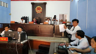 Bất ngờ “lỗi hẹn” tuyên án vụ “phân bón rởm”: Bí thư Tỉnh ủy Sóc Trăng Phan Văn Sáu nói gì về vụ việc?