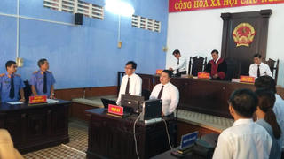 Hôm nay (12/7), tòa dự kiến tuyên án vụ “phân bón rởm”: Có hay không việc “xin ý kiến liên ngành cơ quan tư pháp Trung ương”?