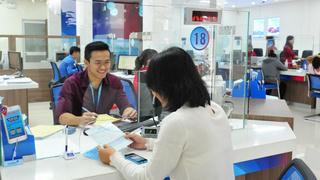 Gửi tiền ưu đãi sốc, đón cơn lốc quà tặng