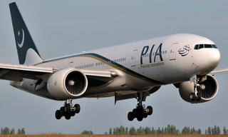 Pakistan mở lại hoàn toàn không phận 
