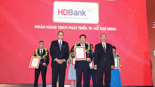 HDBank lọt Top 6 Ngân hàng TMCP tư nhân uy tín nhất năm 2019