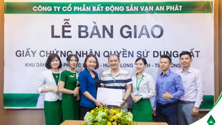 Vạn An Phát hoàn thành bàn giao sổ đỏ cho khách hàng tại dự án Golden Town