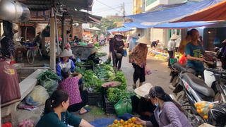 Phát triển ngành phân phối Việt Nam: Chuyên gia góp ý phát huy vai trò chợ truyền thống