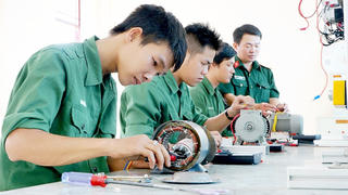 Bà Rịa – Vũng Tàu: Từ chối nhận đào tạo nghề cho bộ đội xuất ngũ vì… hộ khẩu ngoại tỉnh