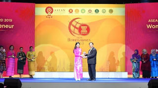 Bà Lê Hồng Thủy Tiên - Tổng Giám Đốc IPPG được vinh danh “Nữ Doanh nhân ASEAN 2019”