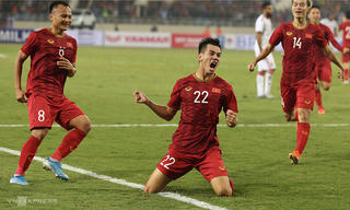 Thắng UAE, Việt Nam dẫn đầu bảng G vòng loại World Cup 2022