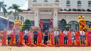 Tập đoàn Sao Mai khánh thành khách sạn Bông Hồng