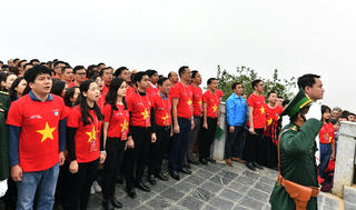 Đoàn thanh niên Vietjet thực hiện “Hành trình Tôi yêu Tổ quốc tôi”