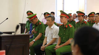 Diễn biến vụ từ chối cho cựu Bí thư Bến Cát tại ngoại: Dấu hiệu Công an và VKS Bình Dương đùn đẩy trách nhiệm