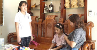 Chuyện cảm động về bánh đúc có xương