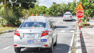 Hàng loạt giáo viên dạy lái xe sử dụng văn bằng chứng chỉ rởm: Sở GTVT TP HCM nói gì?