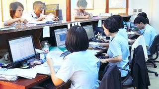 Thu hồi nhiều mã số nhân viên đại lý làm thủ tục hải quan