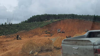 Nghi vấn “núp bóng” dự án nuôi lợn để tận thu khoáng sản