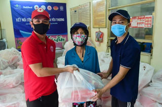 Không hành động một mình, các doanh nghiệp chung tay đẩy lùi dịch bệnh Covid-19