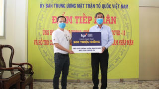 TCPVN hỗ trợ 500 triệu đồng cho Bệnh Viện Bạch Mai trong tổng giá trị hơn 800 triệu đồng đóng góp đẩy lùi dịch Covid-19