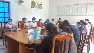 Đọc sách - biến những ngày cách ly tập trung đầy sắc màu