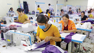 Không để người yếu thế ở lại phía sau