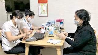 Hà Nội chi trả tại nhà gần 4.000 tỷ đồng lương hưu, trợ cấp BHXH 