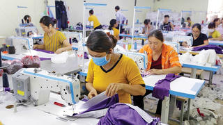 Hỗ trợ khó khăn do dịch Covid-19: Doanh nghiệp nào được vay ở Ngân hàng Chính sách xã hội?