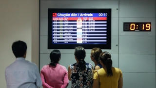 Hoãn chuyến bay đưa người Việt từ Mỹ về nước