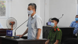 Vụ nguyên Bí thư Bến Cát: Xuất hiện tình tiết mới, HĐXX quyết định nghị án dài ngày