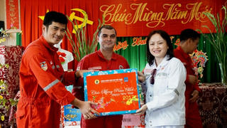 Tháng Công nhân của ngành Dầu khí: Đời sống ổn định, người lao động tận tâm với nghề