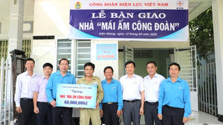 Tháng Công nhân của ngành điện: Mỗi hoạt động là một ngày hội