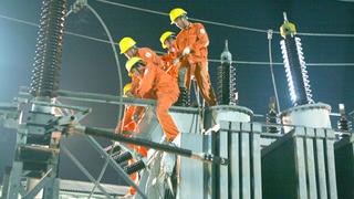 Câu chuyện hóa đơn tiền điện sẽ còn nóng