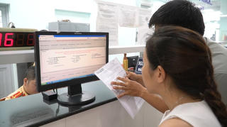 Cục cảnh sát giao thông: Thủ tục đổi biển ô tô từ trắng sang vàng rất đơn giản