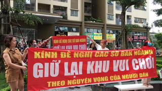 Chung cư The Vesta phá khu vui chơi làm bãi đỗ xe: Hành động bị cư dân cho rằng “lừa dối khách hàng”