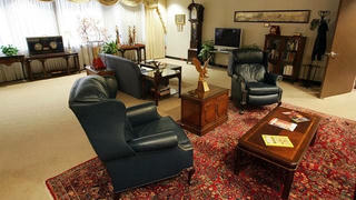 Cận cảnh bệnh viện như "khách sạn 5 sao", nơi tổng thống Trump điều trị Covid-19