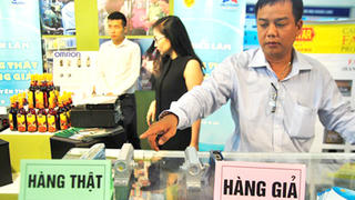 Triển lãm phân biệt hàng thật - hàng giả: Biện pháp phòng chống hàng giả hữu hiệu