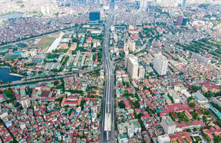 Đường vành đai 2 trên cao Hà Nội vẫn ùn tắc sau 4 tháng thông xe 