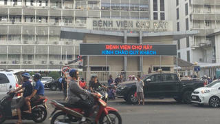 Bất cập thí điểm tự chủ toàn diện bệnh viện: Bộ Y tế muốn dừng triển khai tại Chợ Rẫy và Việt Đức