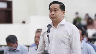 Truy tố vụ Vũ “Nhôm” hối lộ Nguyễn Duy Linh: Những người trung gian “vận chuyển quà” là ai?