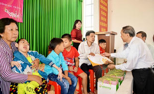 Chung tay giúp đỡ nạn nhân, đẩy mạnh hợp tác khắc phục hậu quả chất độc da cam
