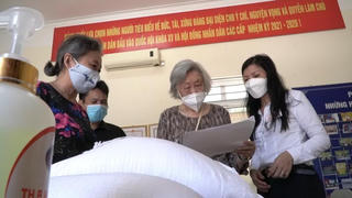 Thiện nguyện “Ong chăm” san sẻ khó khăn giữa đại dịch