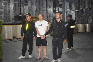 Đường dây xuất lậu hàng nghìn tấn quặng