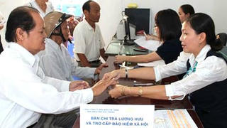 Nếu doanh nghiệp phá sản: Chế độ BHXH của người lao động được giải quyết thế nào?