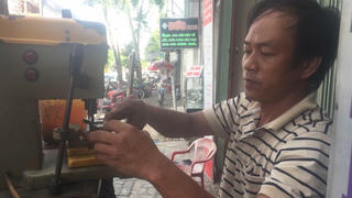 Niềm vui nghề sửa khóa