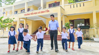 Những người thầy mang chữ đi muôn nơi
